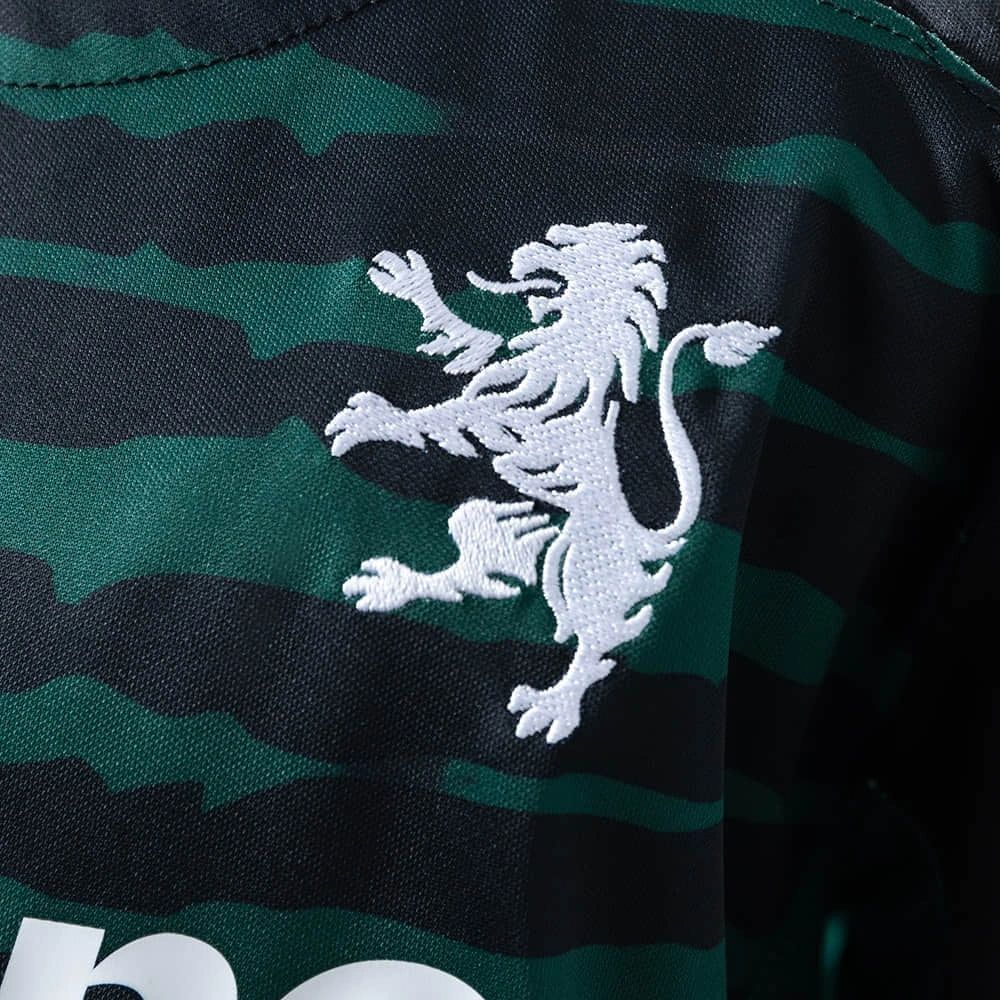 2025/26 Sporting Lisbon Christmas Edition jersey kids Kits size: 16-28