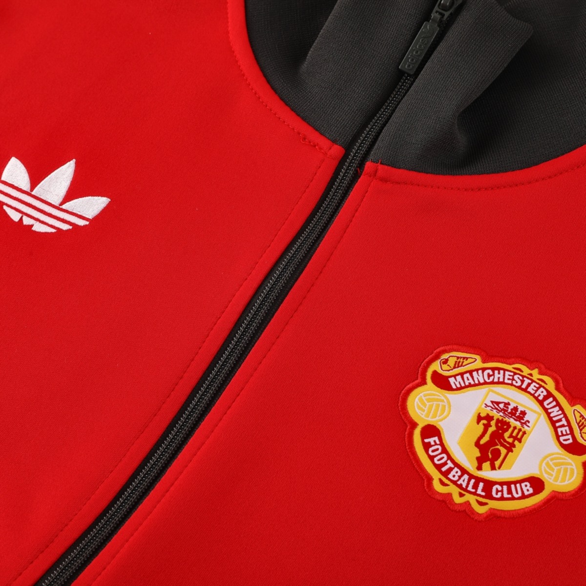 2025 Manchester United Red Jacket Training Suit Set Football Team Shirt Sports Fashion