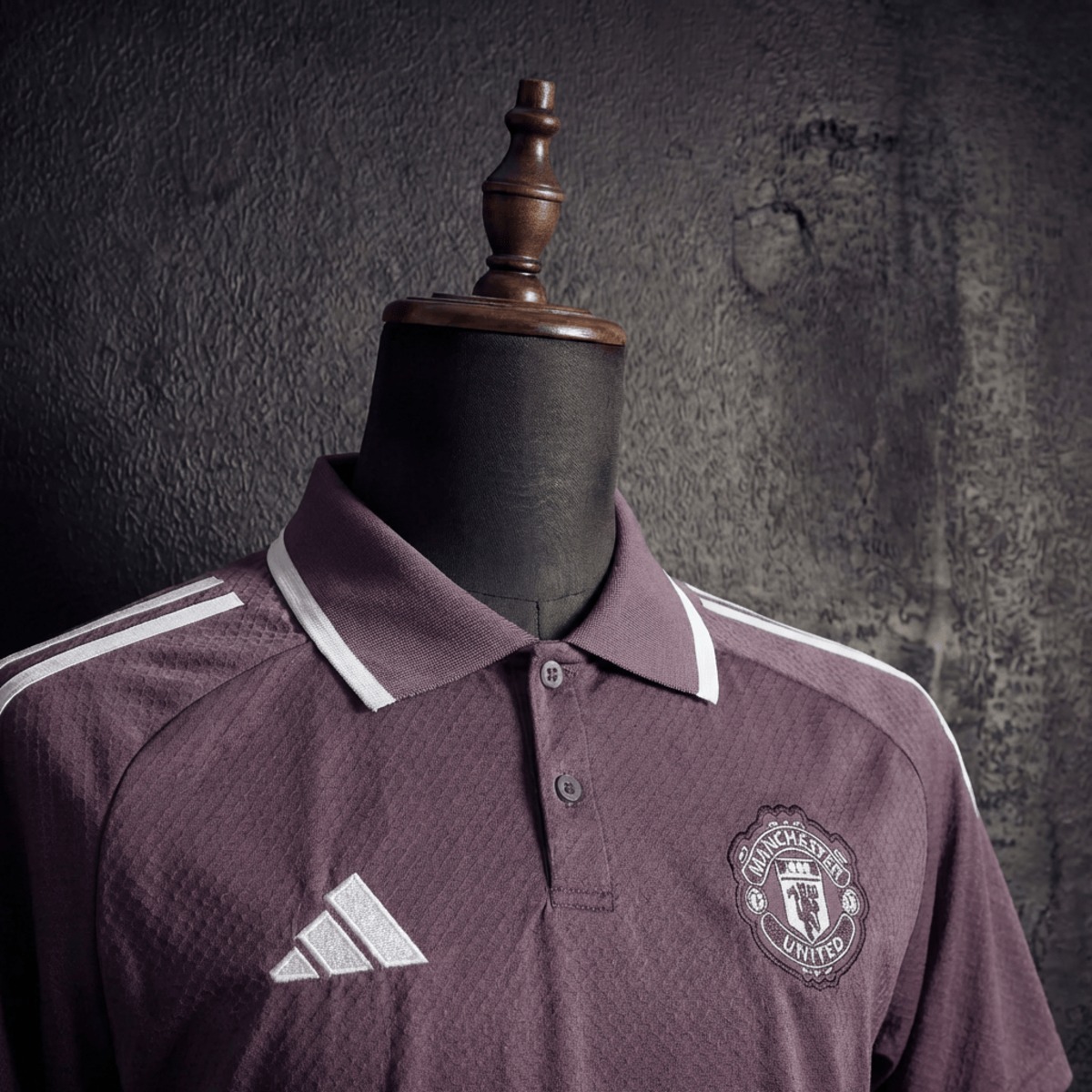 2025/26 Mnachester United Training Brown Polo Fan version