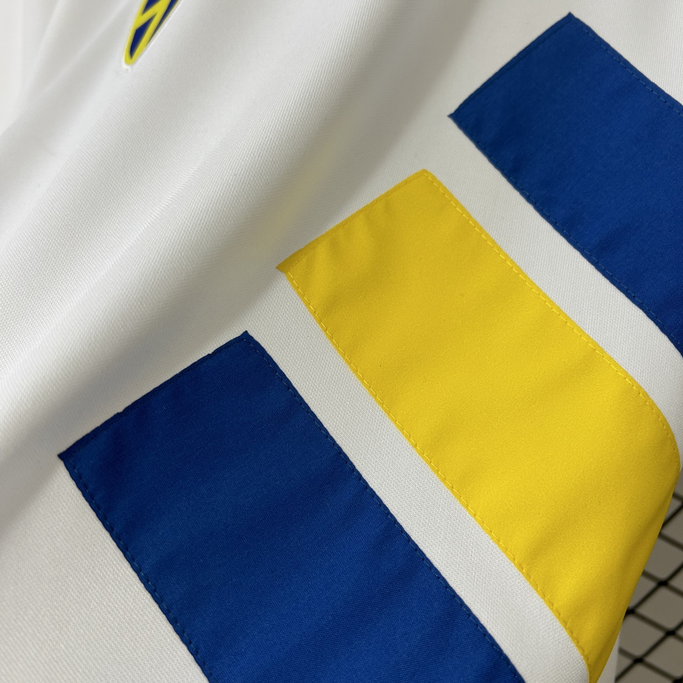 Retro Sweden 1994 Away jersey Fan Version