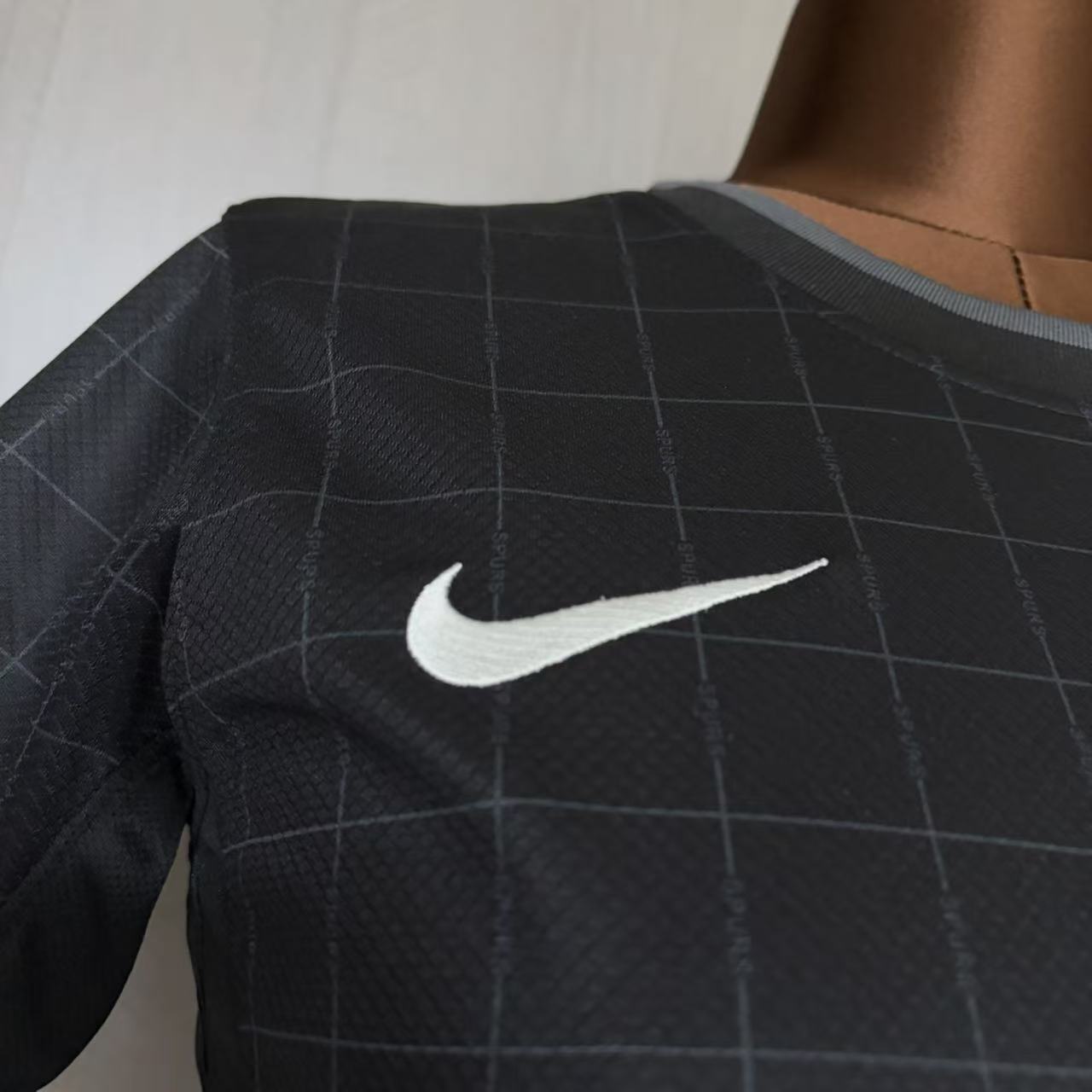 2025/26 Women Tottenham Hotspur F.C. Away Black Jersey Fan Version