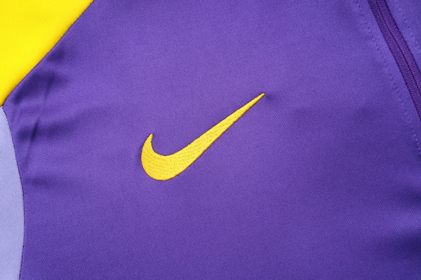 202526 Atletico Madrid Purple Long-sleeved half-pull training kit Football team kit