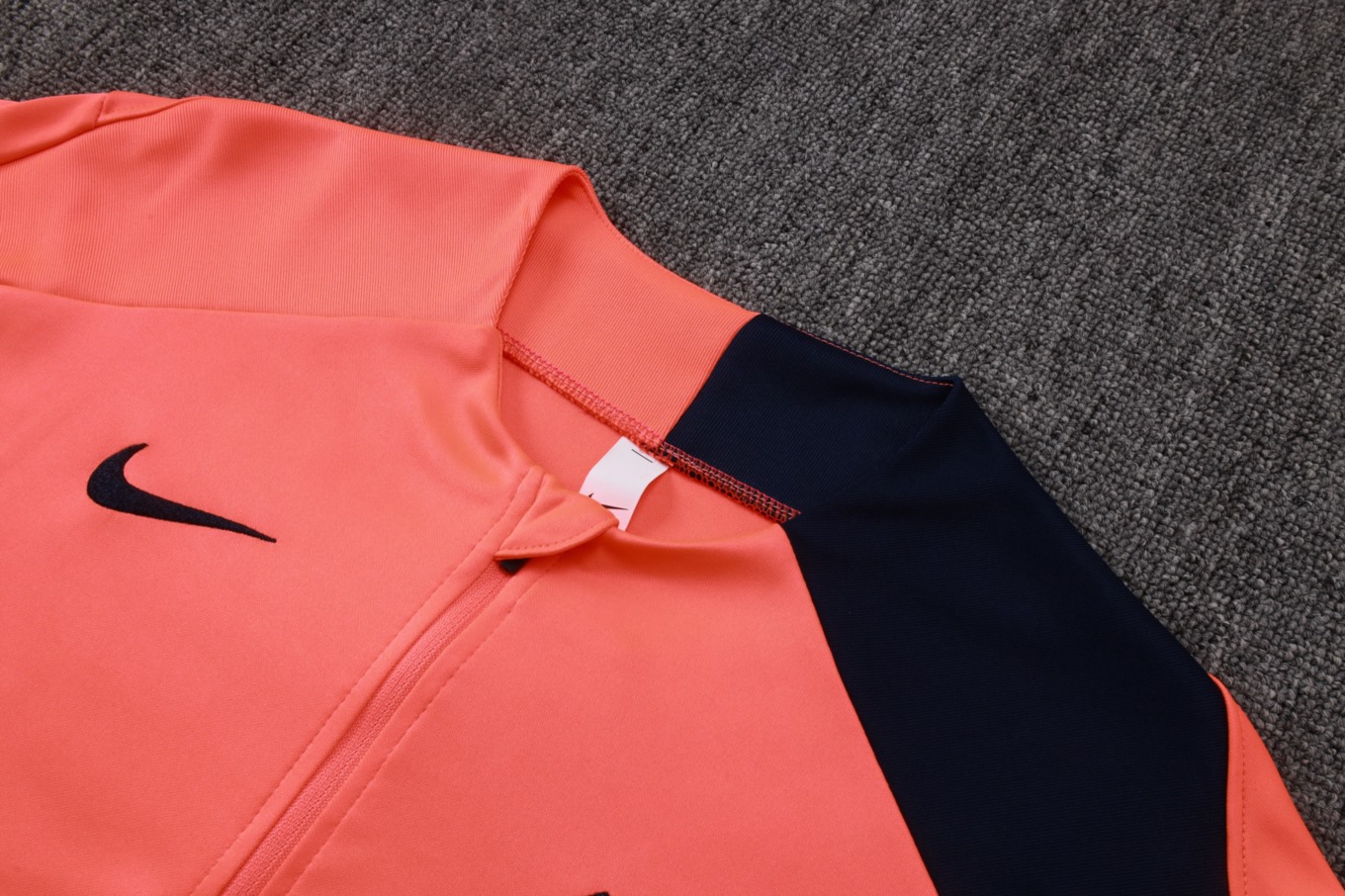 202526 Barcelona Orange Long-sleeved half-pull training kit Football team kit