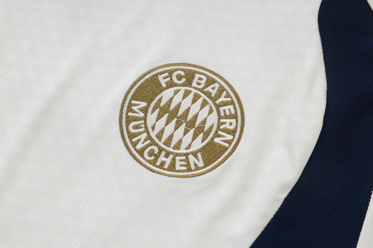 2026 Bayern Munich Beige Training Set Shirt and Shorts