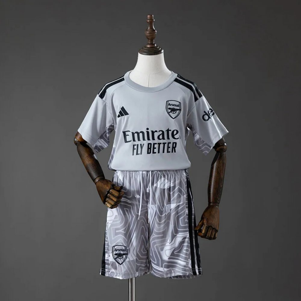 2026/27 Arsenal Goalkeeper Kid Kits