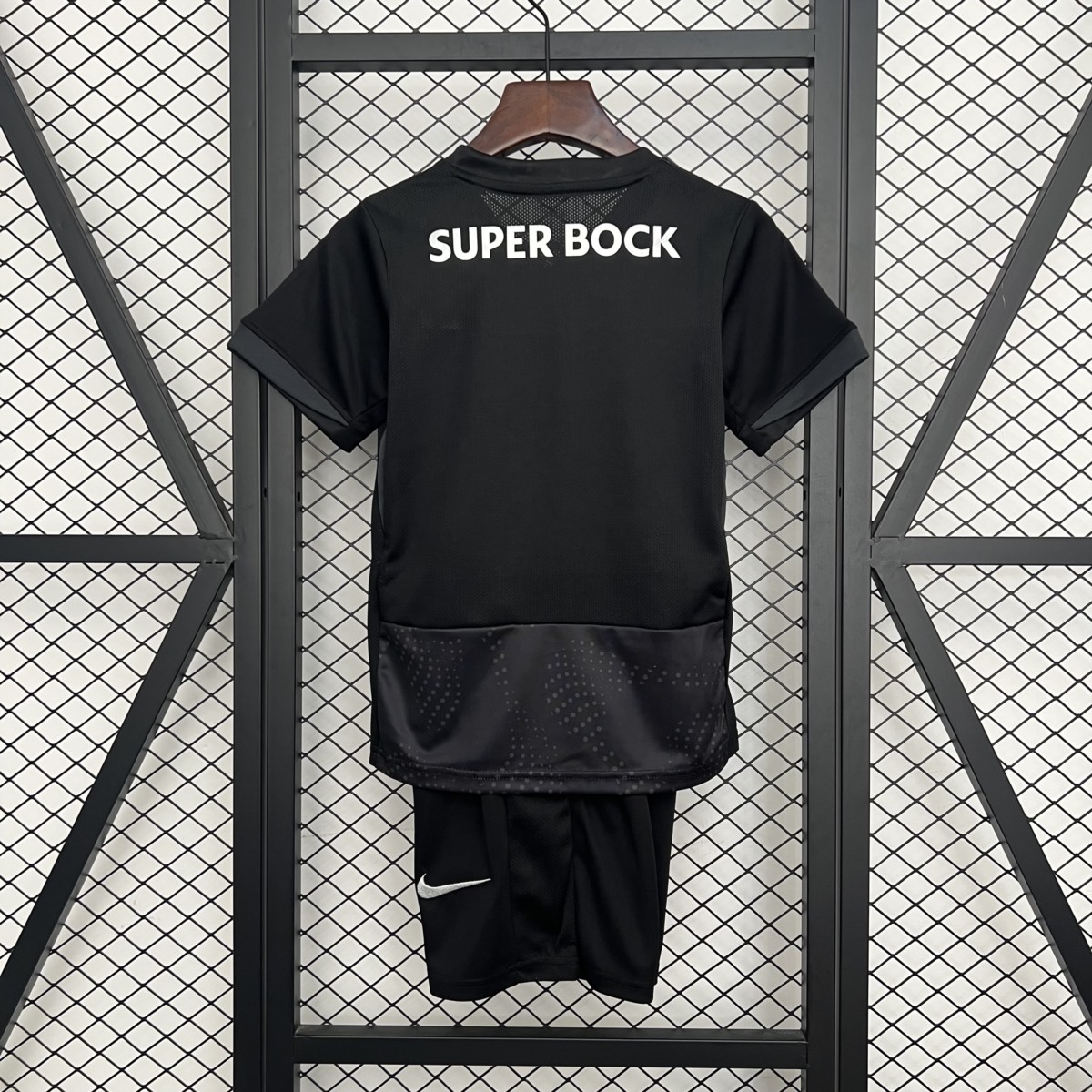 2025/26 Sporting Lisbon Special Edition Black jersey kids Kits size: 16-28