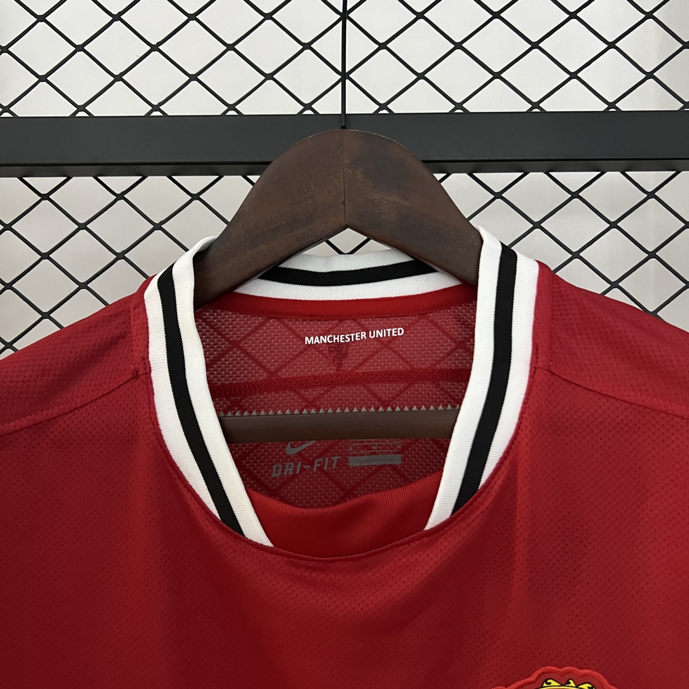 Retro Manchester United  11/12 Home jersey Fan Version
