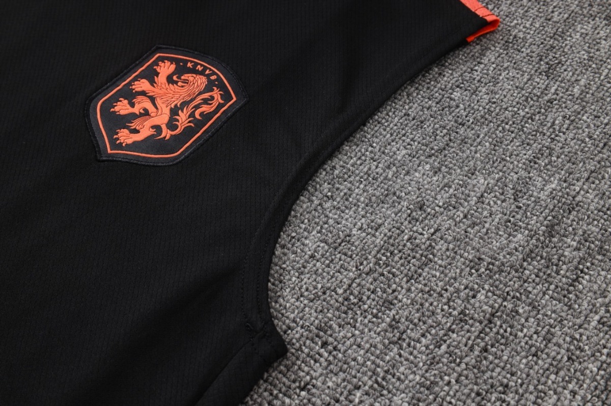 2026 Netherlands Black Training Set Shirt and Shorts