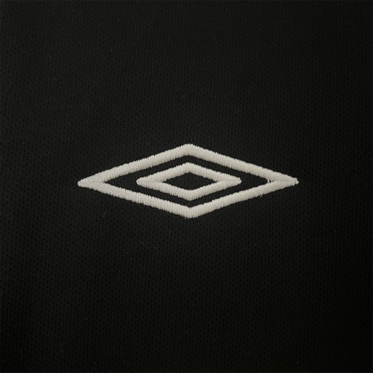 Retro Colo Colo 2006 Away Long Sleeve jersey Fan Version