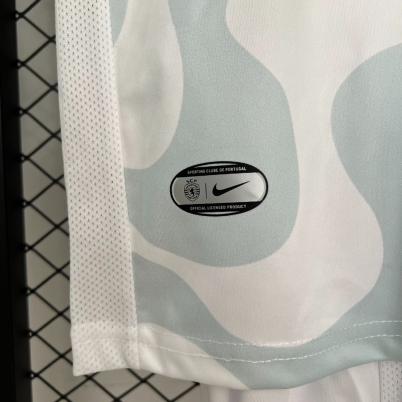 2025/26 Sporting Lisbon away jersey kids Kits size: 16-28