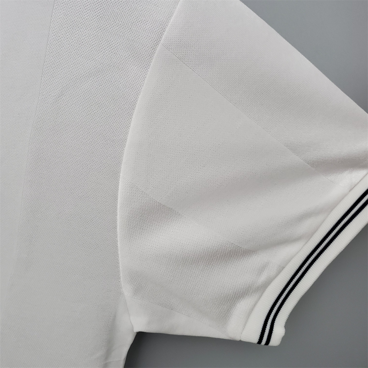 Retro Tottenham 83/84 home jersey Fan Version