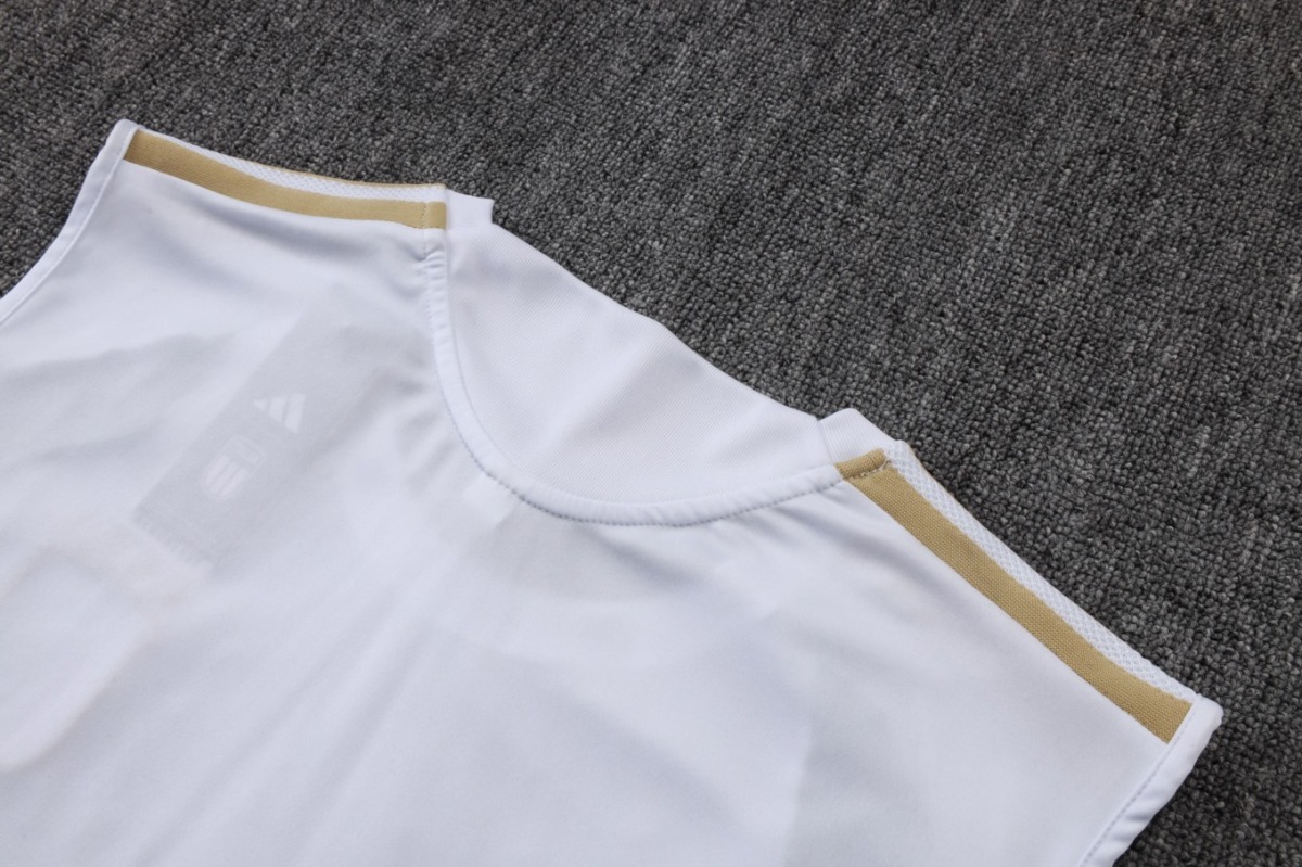 2026 Italy White Training Set Shirt and Shorts