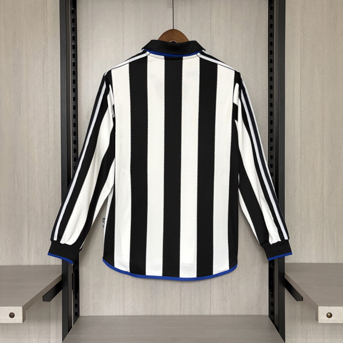 Retro Newcastle United 1999/2000 Home jersey Fan Version
