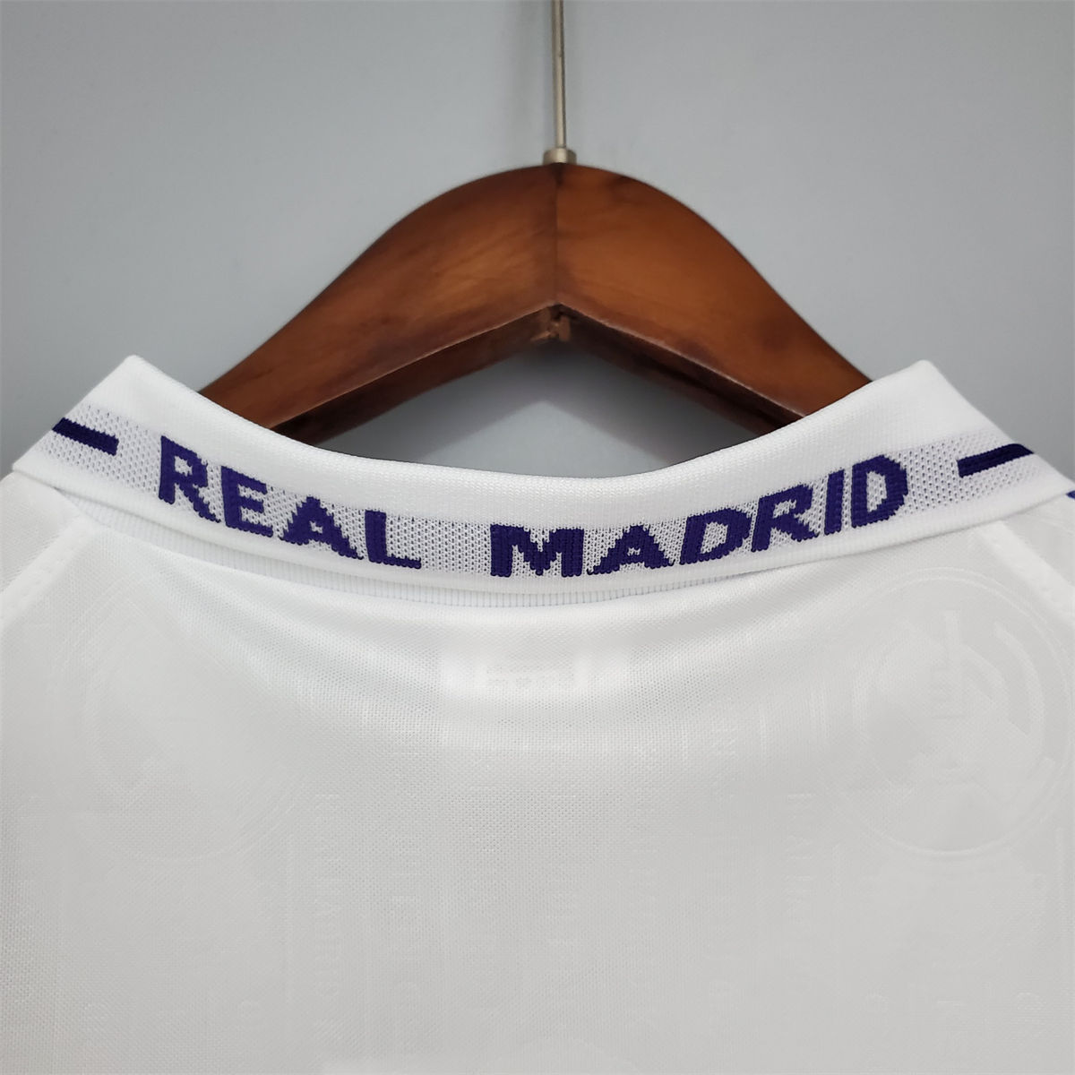 Real Madrid Retro 1996/97 Home jersey Fan Version