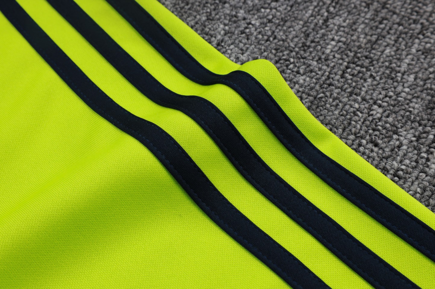 2025/26 Real Madrid grass green Jacket Training Suit Set Football Team Shirt Sports Fashion