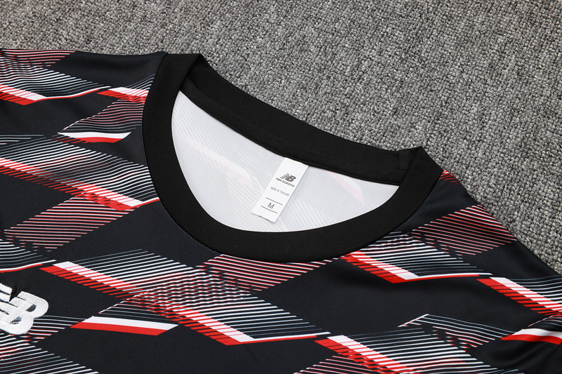 24/25 Sao Paulo Black Training Set Shirt and Shorts