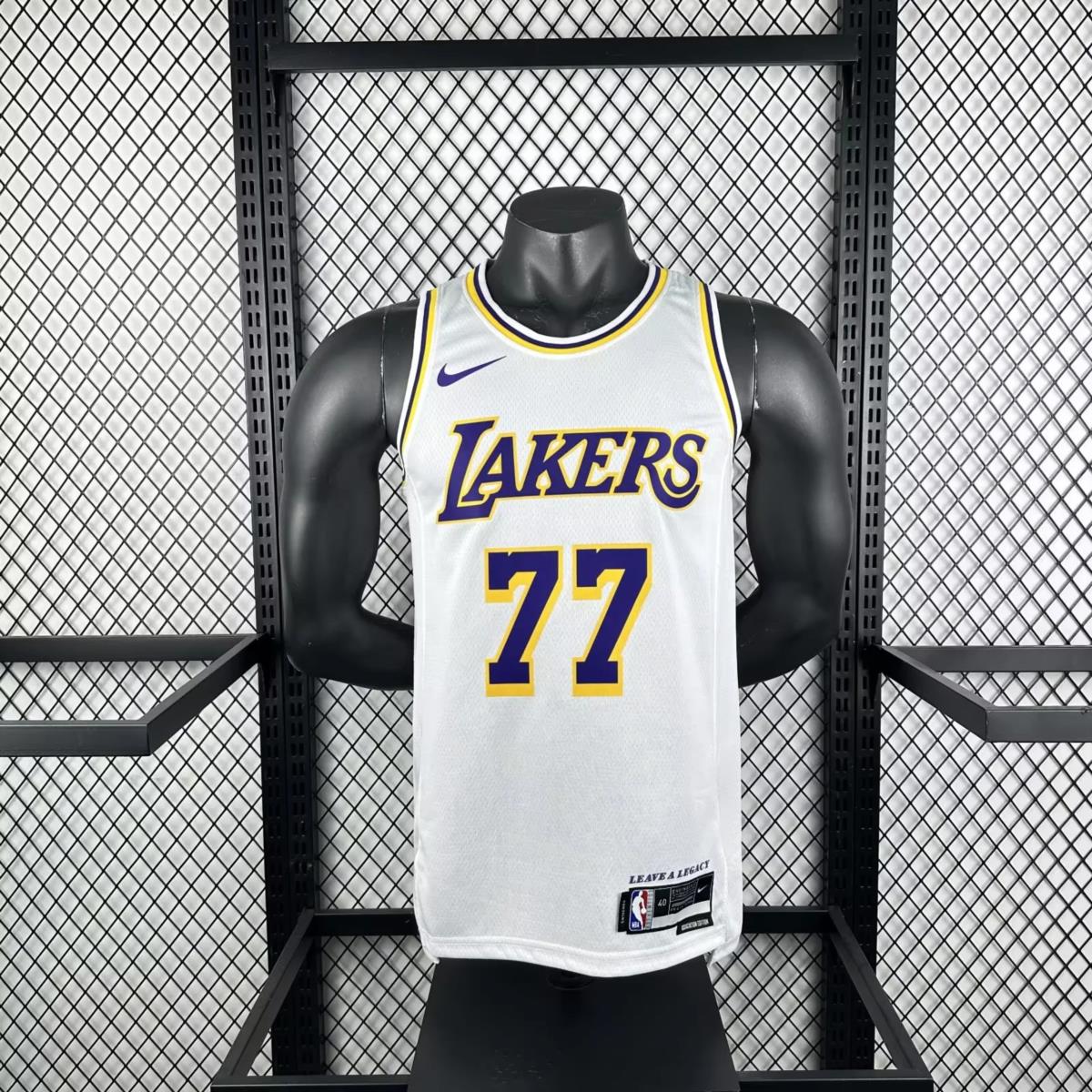 NBA Los Angeles Lakers Dončić#77 2025 White Association Edition Swingman Jersey S-XXL