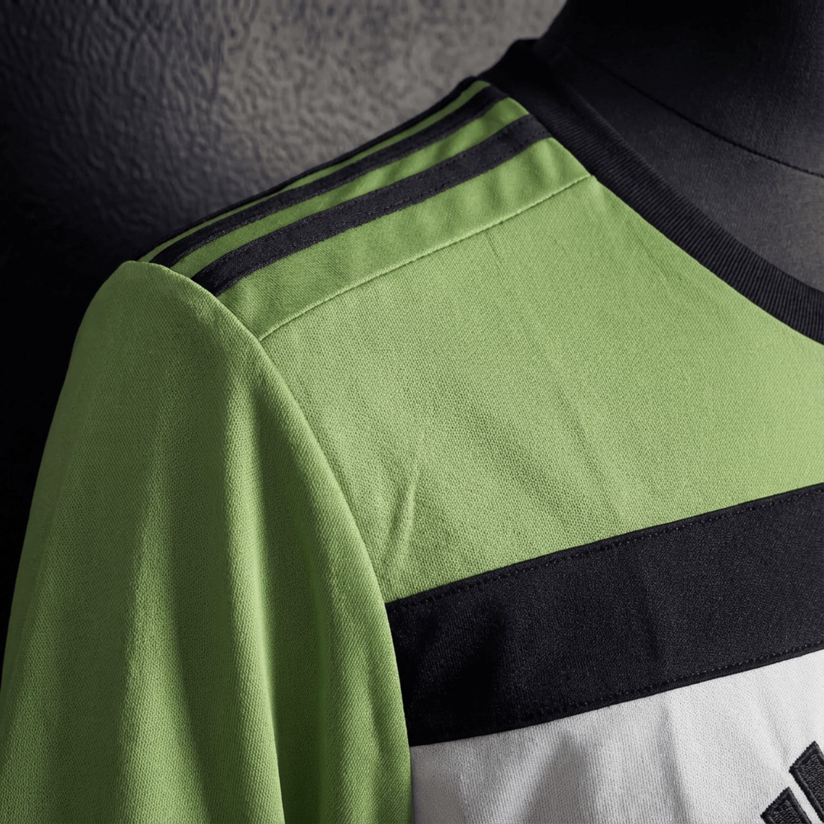 Retro Juventus 2017/18 Second Away jersey Fan Version