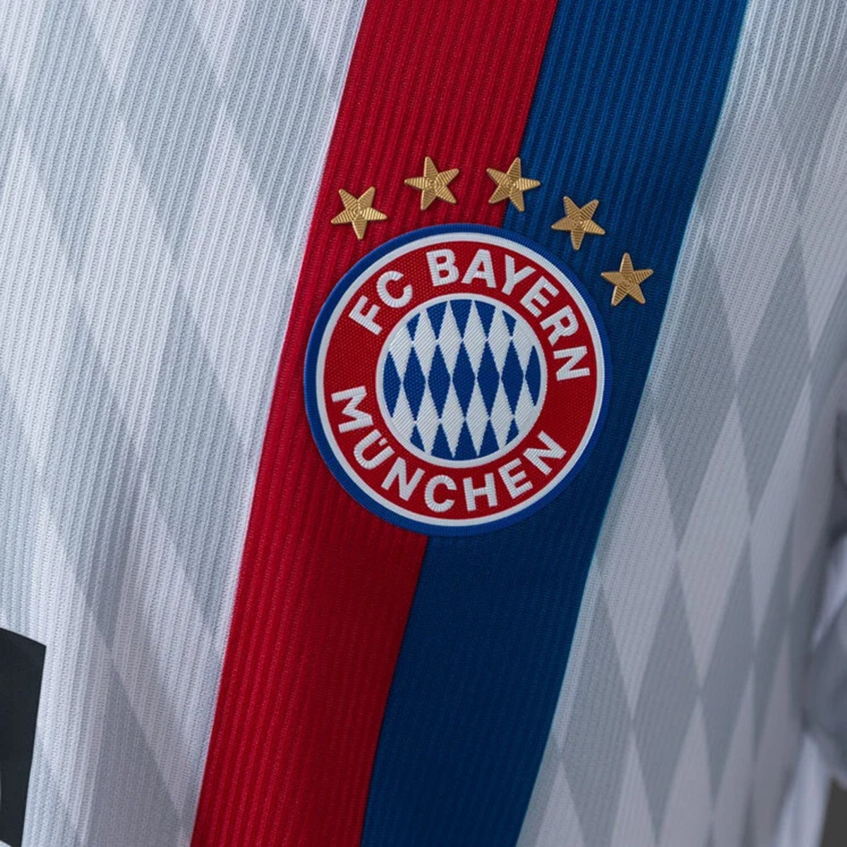 2026/27 Bayern Munich Away Jersey Fan Version