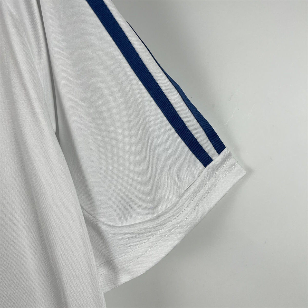 Real Madrid Retro 01/02 Third Home jersey Fan Version