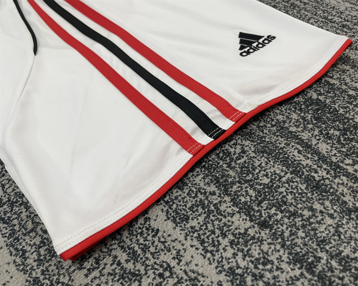 Retro AC Milan 2006/07 Away jersey Kid Kits Size 16-28
