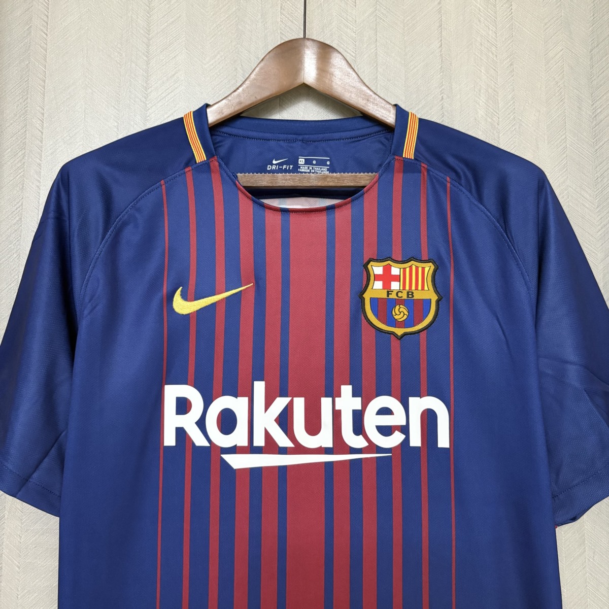 Retro Barcelona 17/18 Home jersey Fan Version