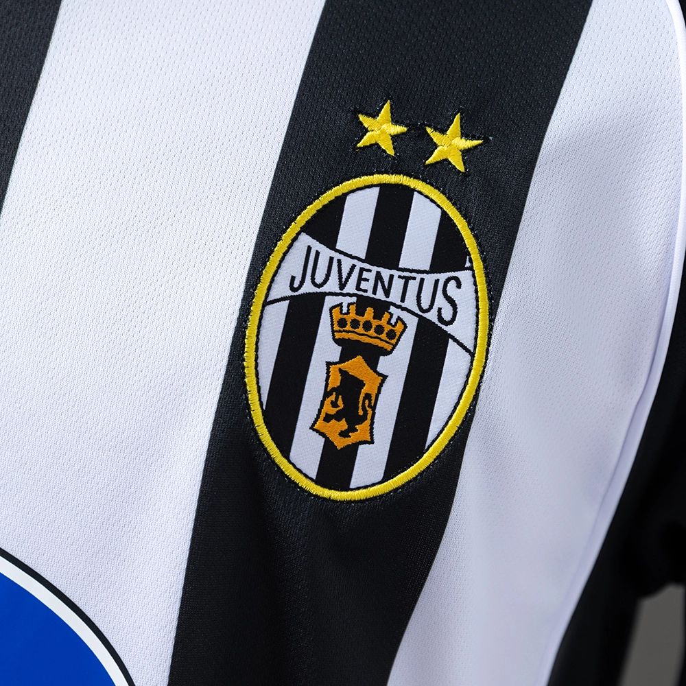 Retro Juventus 02/03 Home  jersey Fan Version