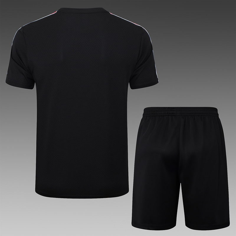 2025/26 Manchester United Black Training Set Shirt and Shorts