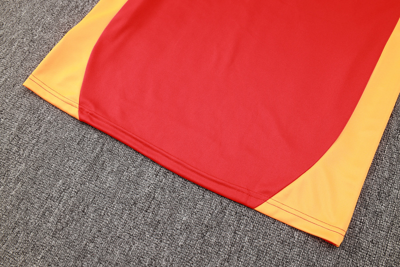 24/25 Bayern Munich Red Long-sleeved half-pull training kit Football team kit