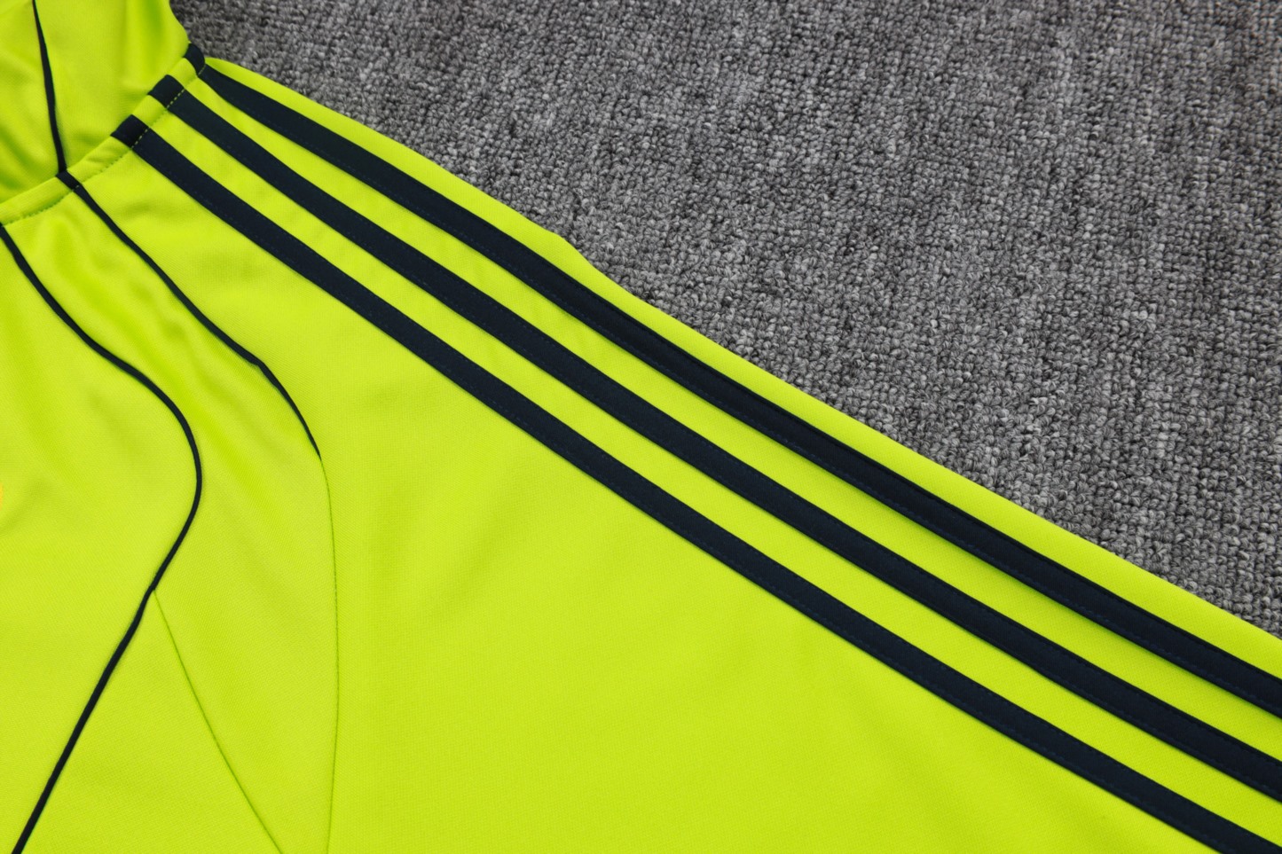 2025/26 Real Madrid grass green Jacket Training Suit Set Football Team Shirt Sports Fashion