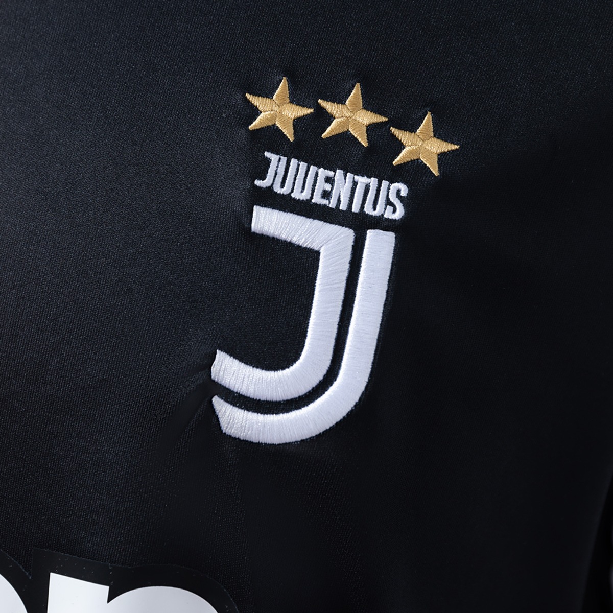 Retro Juventus 19/20 Home jersey Fan Version