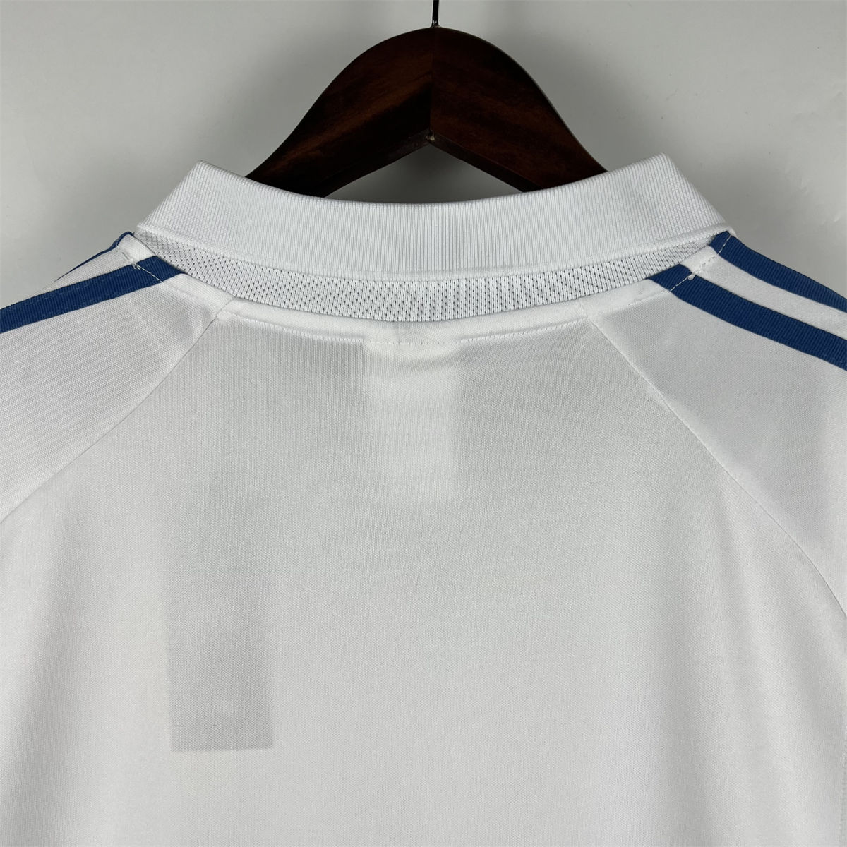 Real Madrid Retro 01/02 Third Home jersey Fan Version