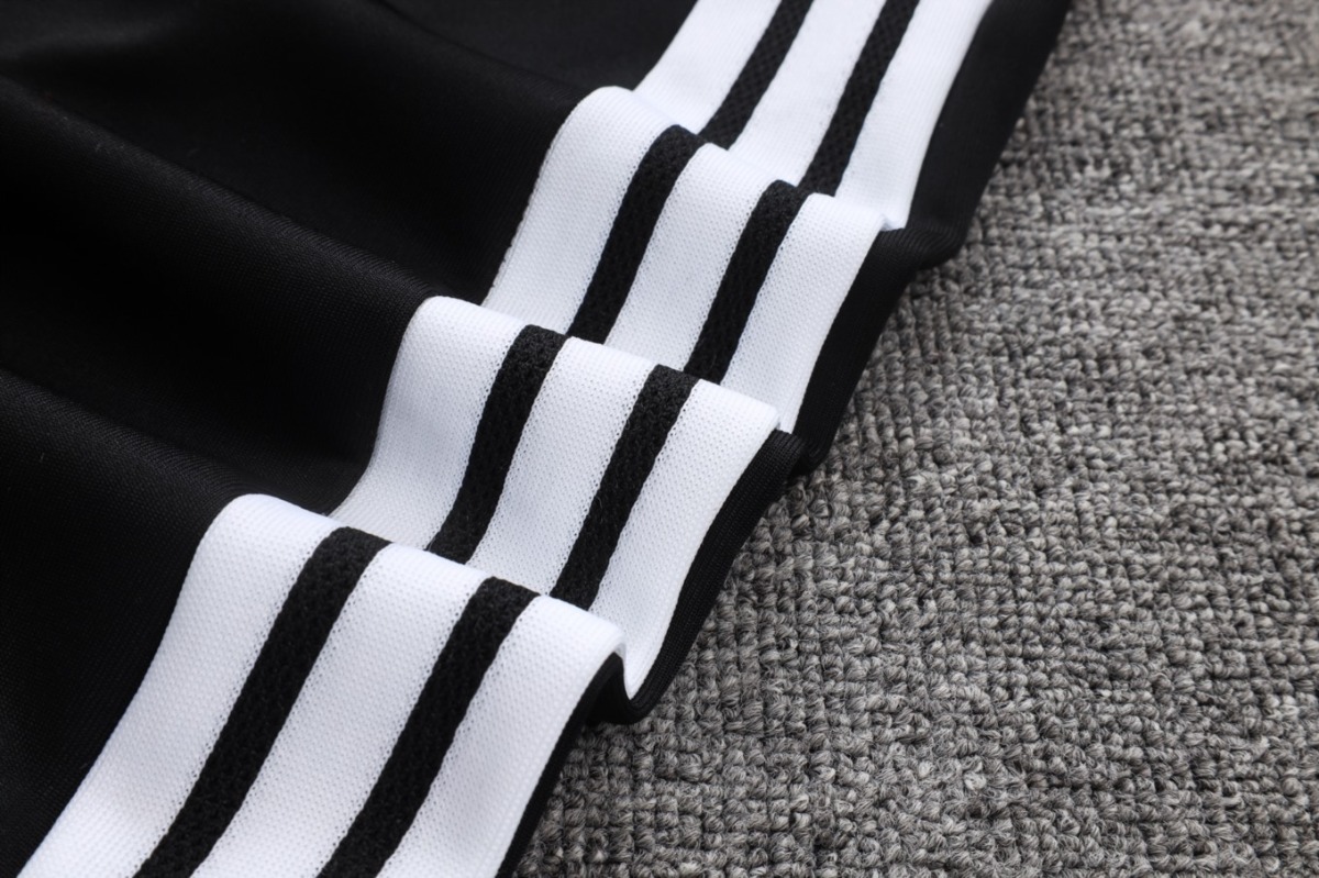 2026 Liverpool Black Jacket Training Suit Set