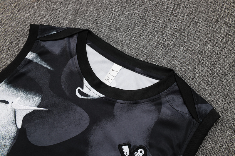 2025/26 Corinthians Black Training Set Shirt and Shorts