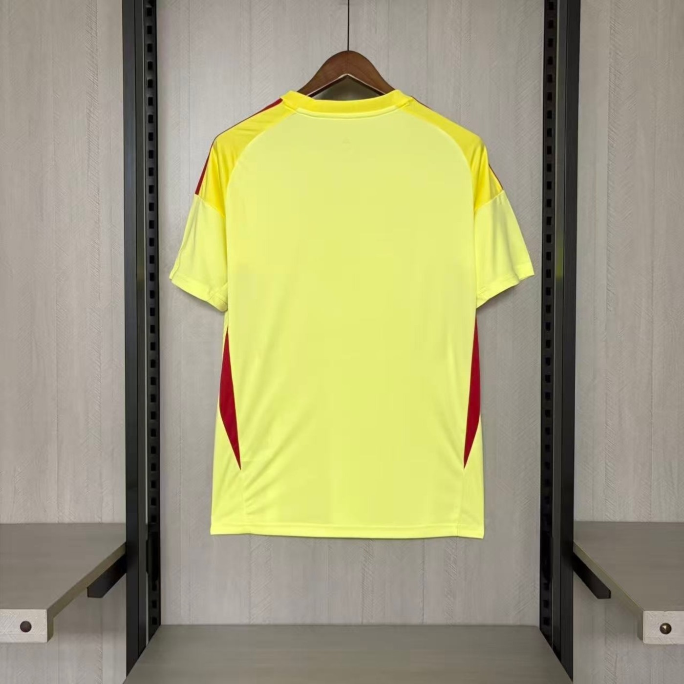 2025/26 Celtics Goalkeeper yellow jersey Fan version