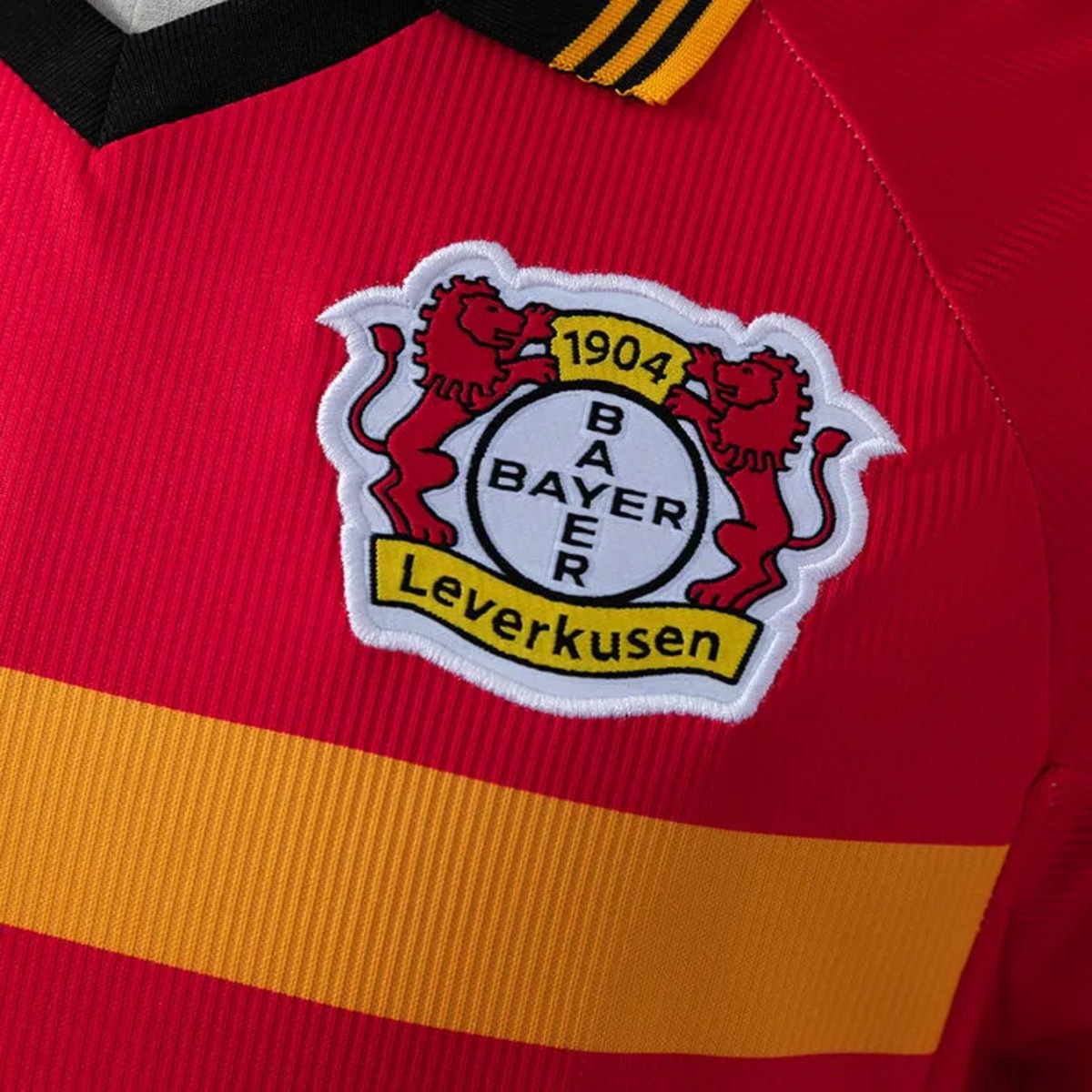 Retro Leverkusen 1998/2000 Home Jersey Fan Version
