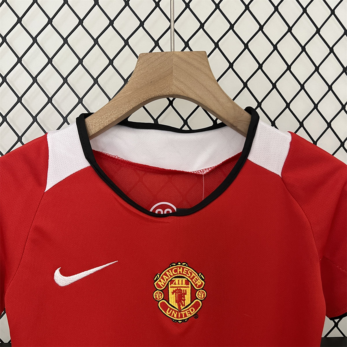 Retro Manchester United 05/06 home  jersey Kid Kits Size 16-28