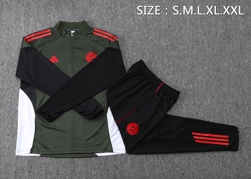 202526 Bayern Munich Dark green Long-sleeved half-pull training kit Football team kit