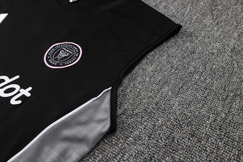 2025/26 Miami Black Training Set Shirt and Shorts