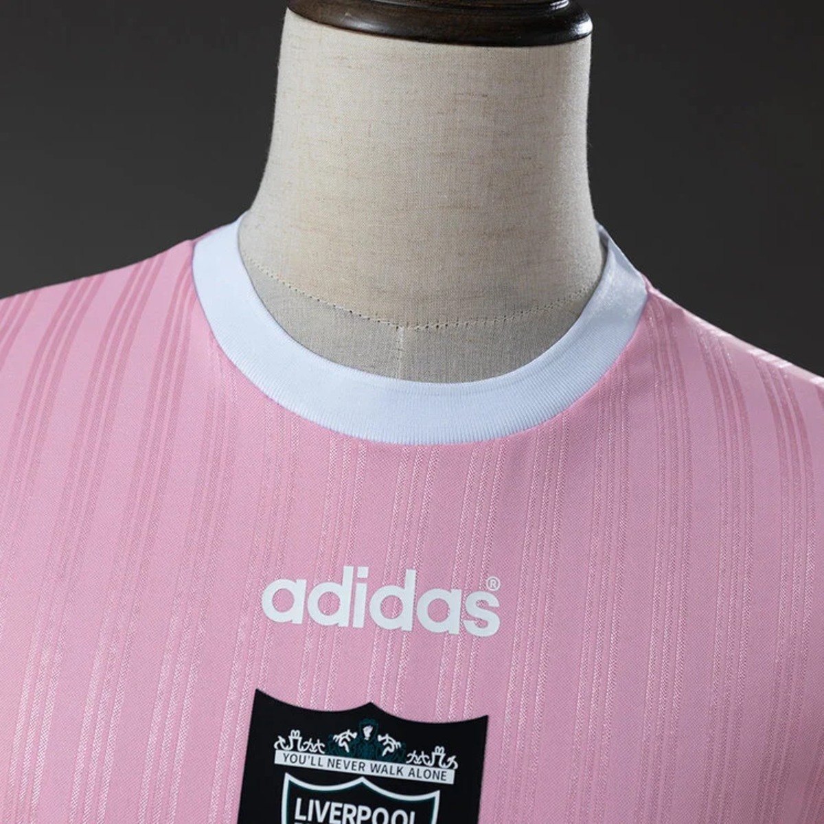 Retro Liverpool 1995 Pink Jersey Fan Version
