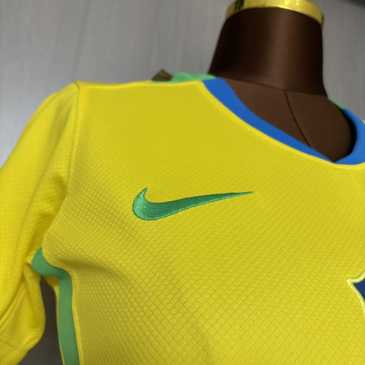 2025/26 Brazil Home Womens Jersey Fan Version