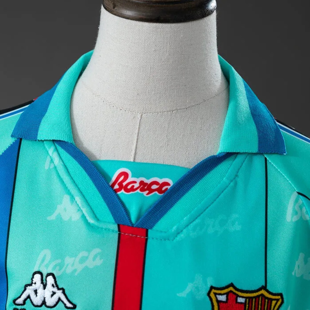 Retro Barcelona 1996/97 Away Kid Kits