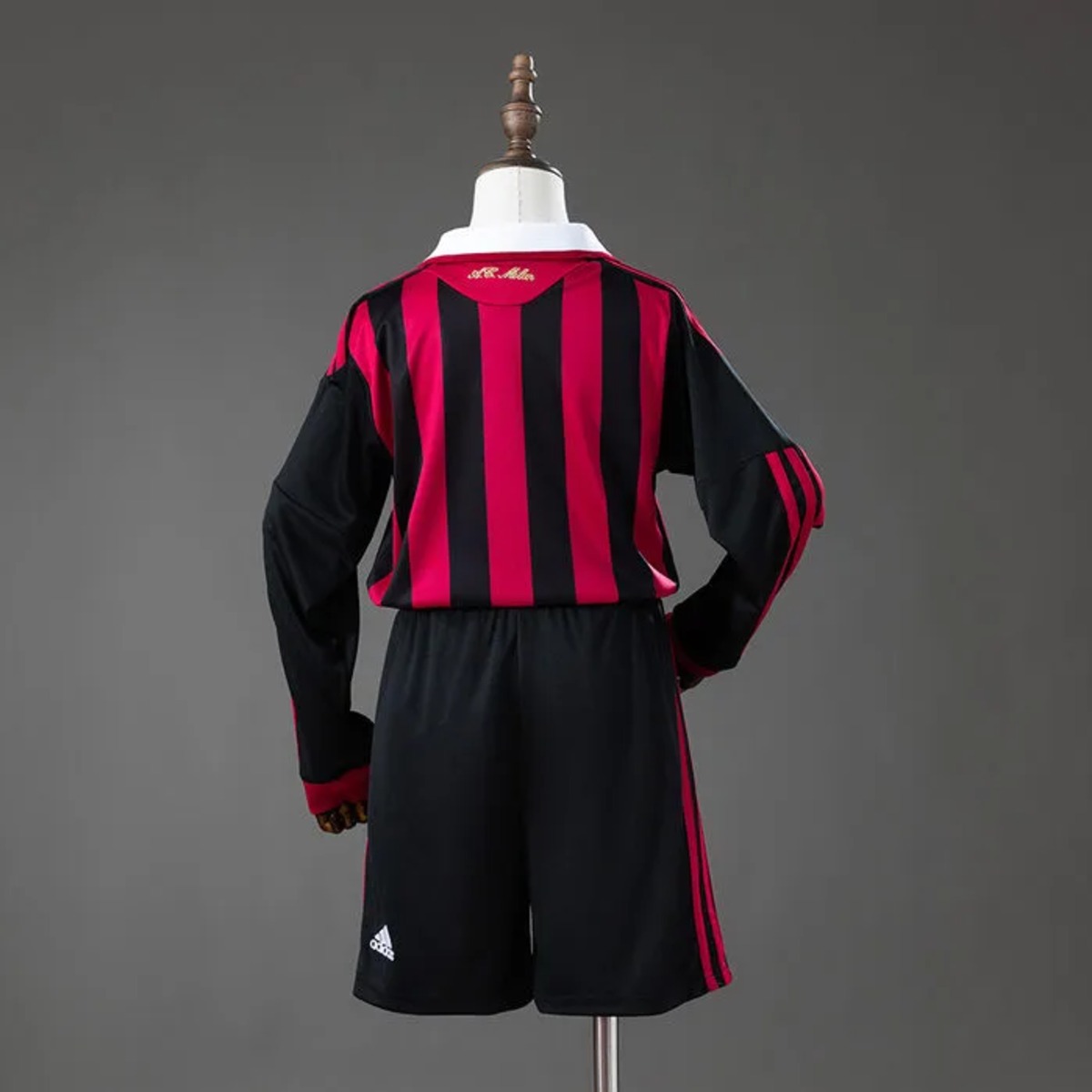 Retro AC Milan 2009/10 Home Kid Kits
