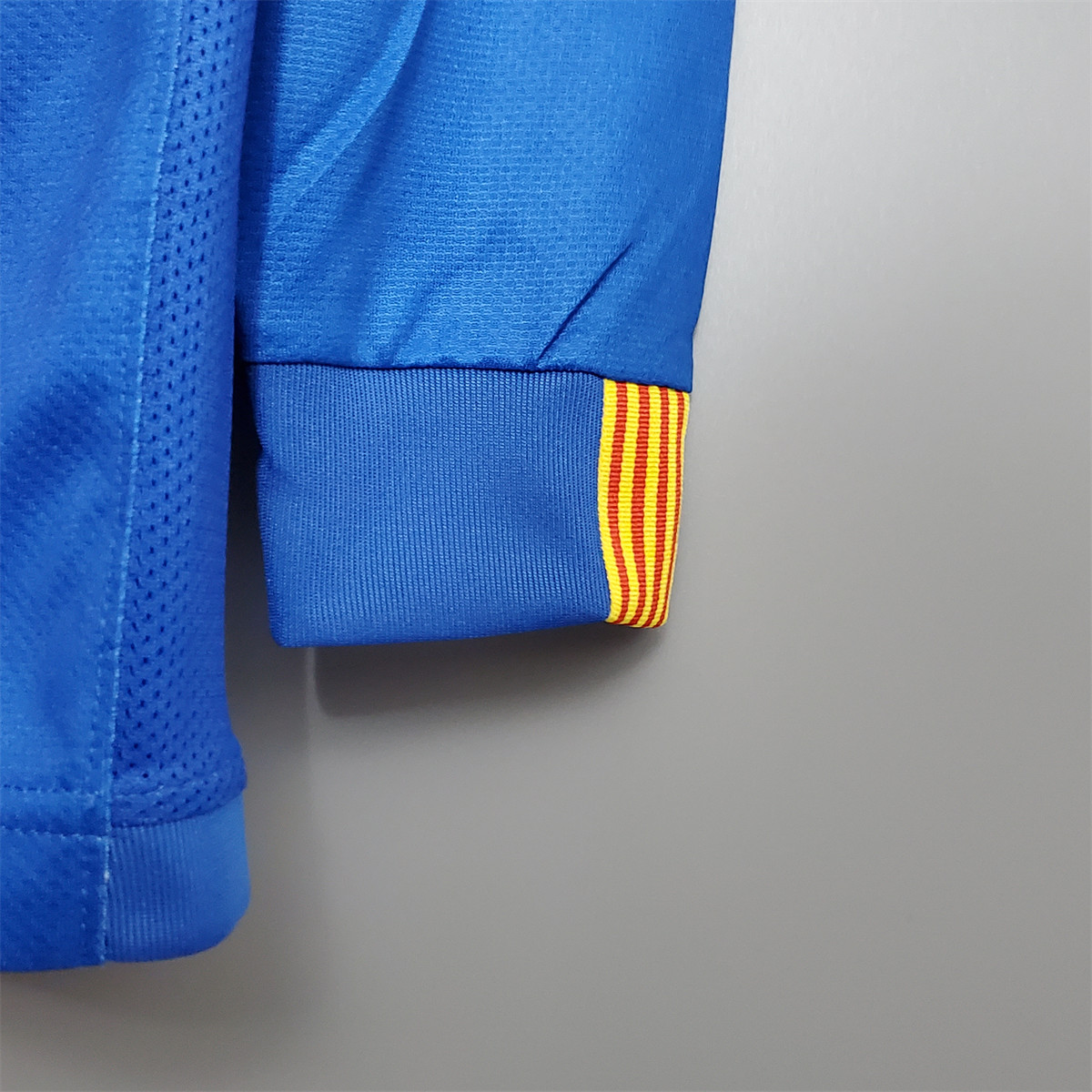 Retro Barcelona 06/07 long sleeve home jersey Fan Version