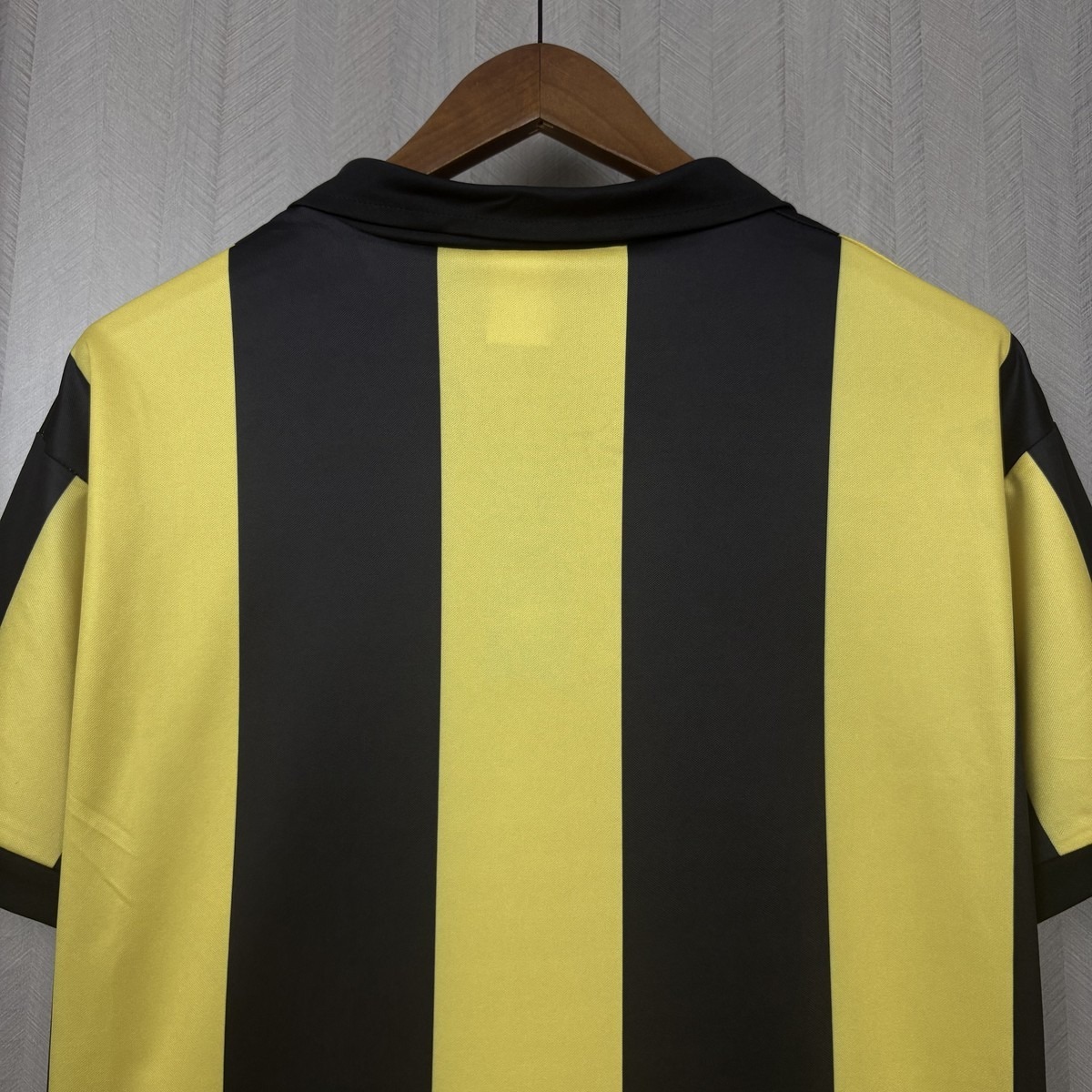 Retro Penarol 1982 Home Jersey Fan Version