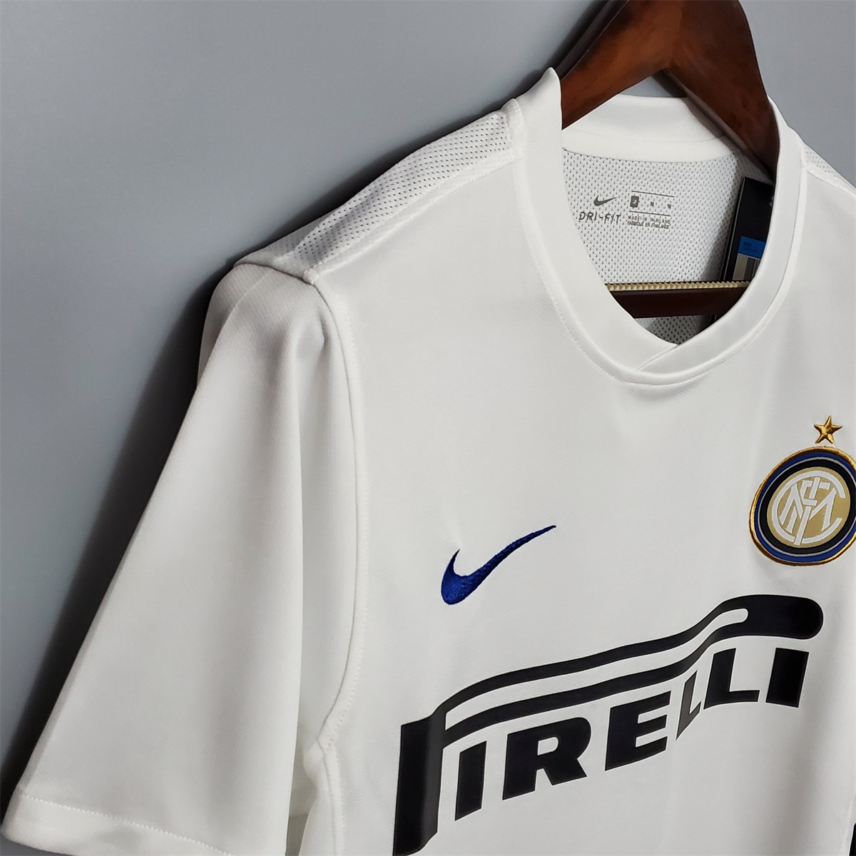 Retro Inter Milan 2010 Away jersey Fan Version
