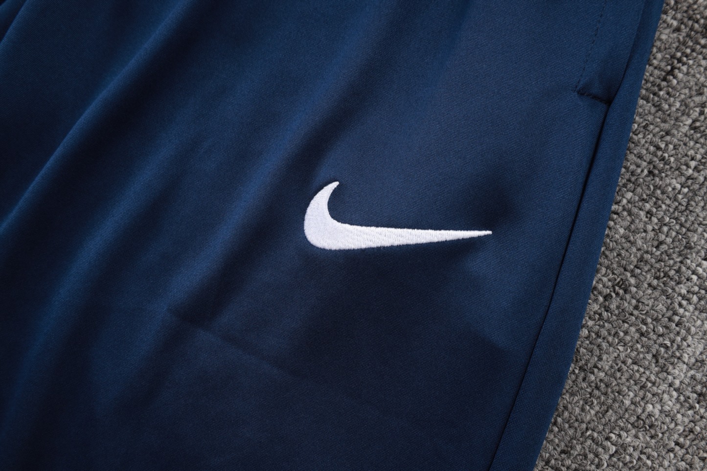 202526 Paris royal blue Long-sleeved half-pull training kit Football team kit