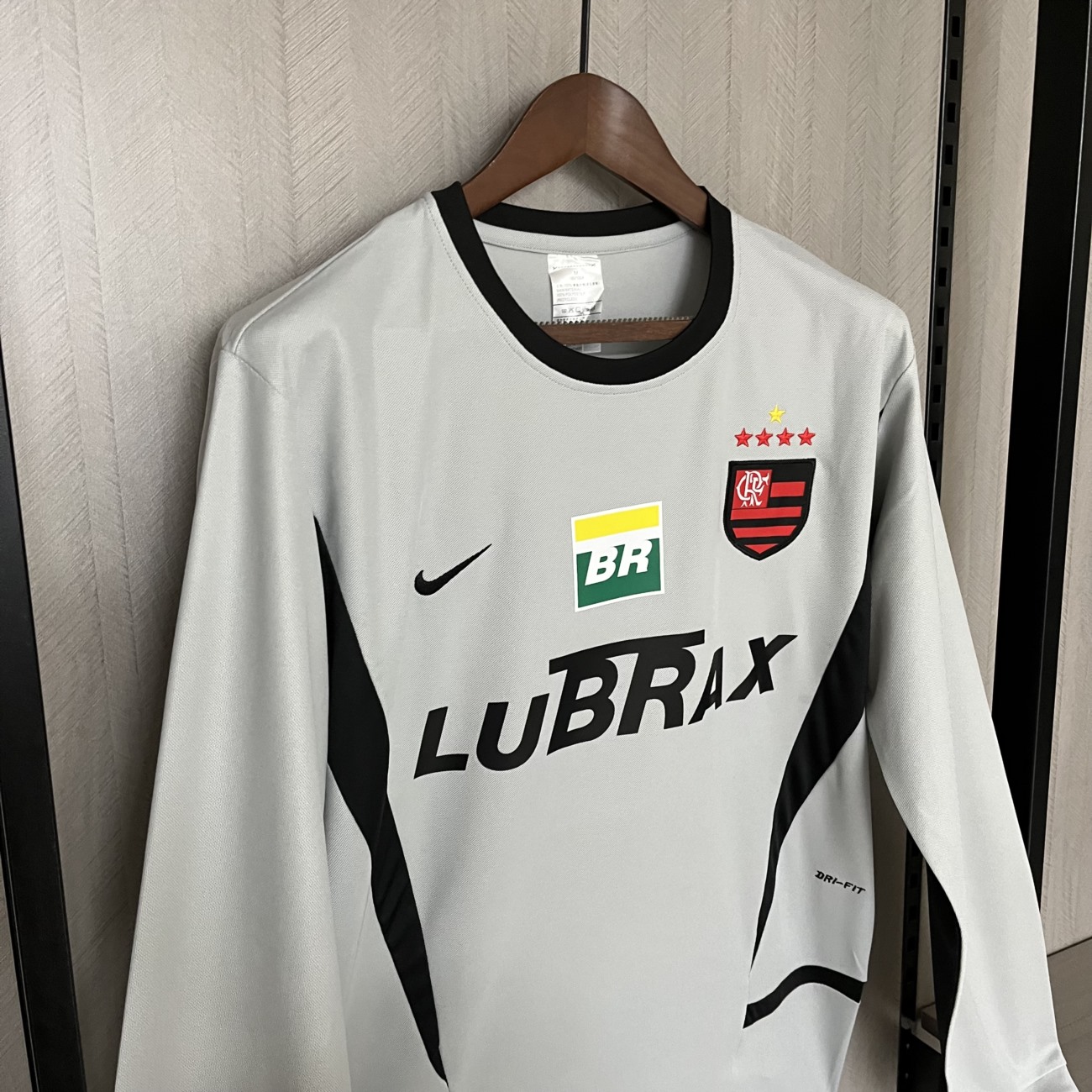 Retro 2002/03 Flamengo goalkeeper grey jersey Long Sleeve Fan Version