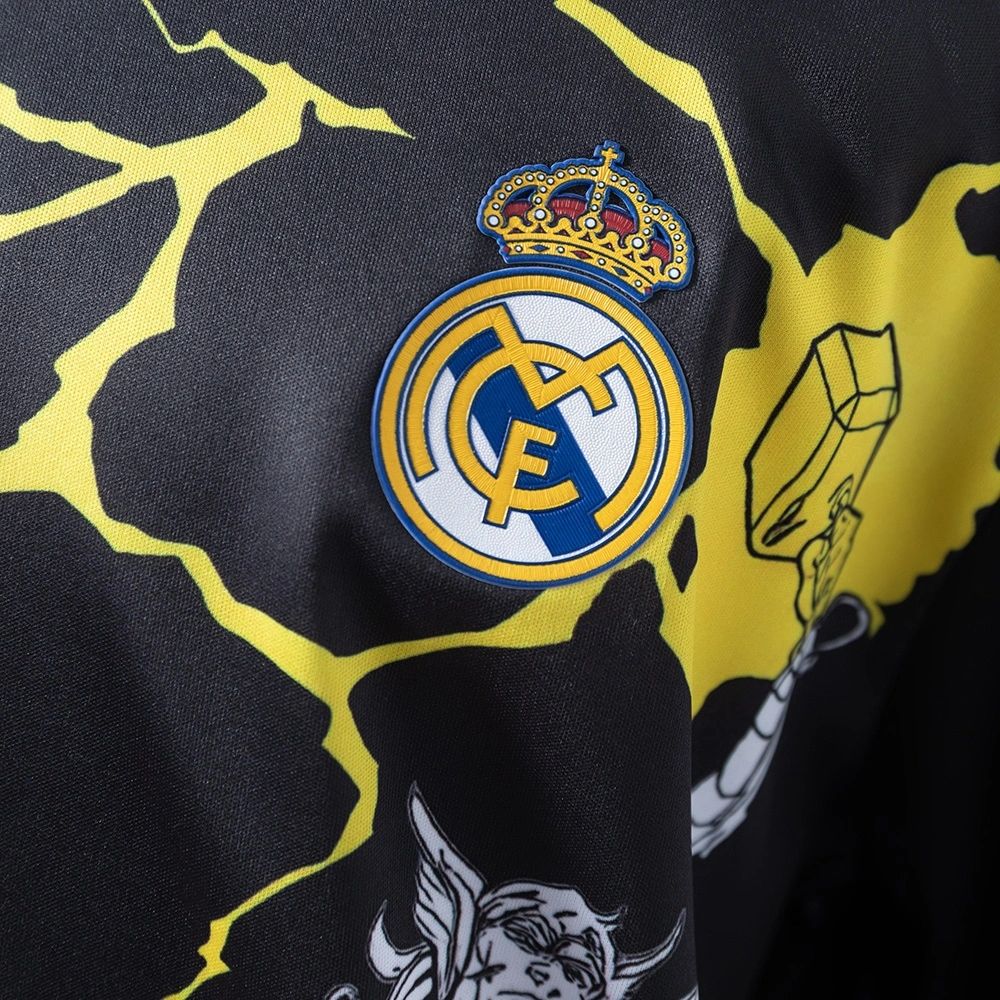25/26 Real Madrid Marvel Comics Black jersey kids Kits size: 16-28