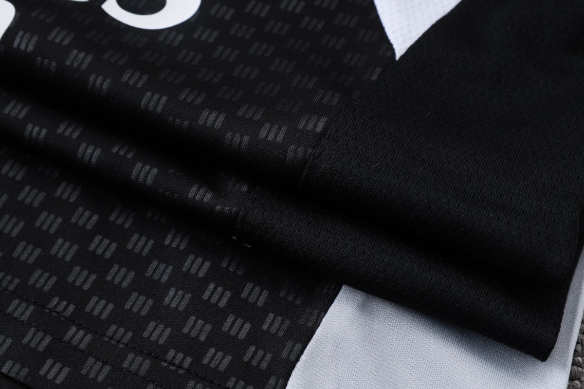 2026 Real Madrid Black Training Set Shirt and Shorts